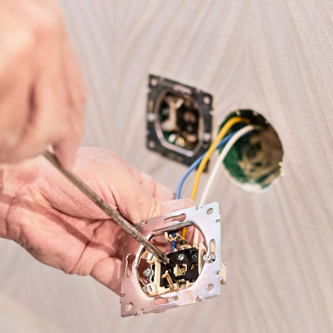 servicios de electricidad en benidorm